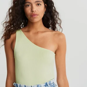 Gina Tricot Joline One Shoulder Top Lime Cream Retour gratuit en magasin. 6