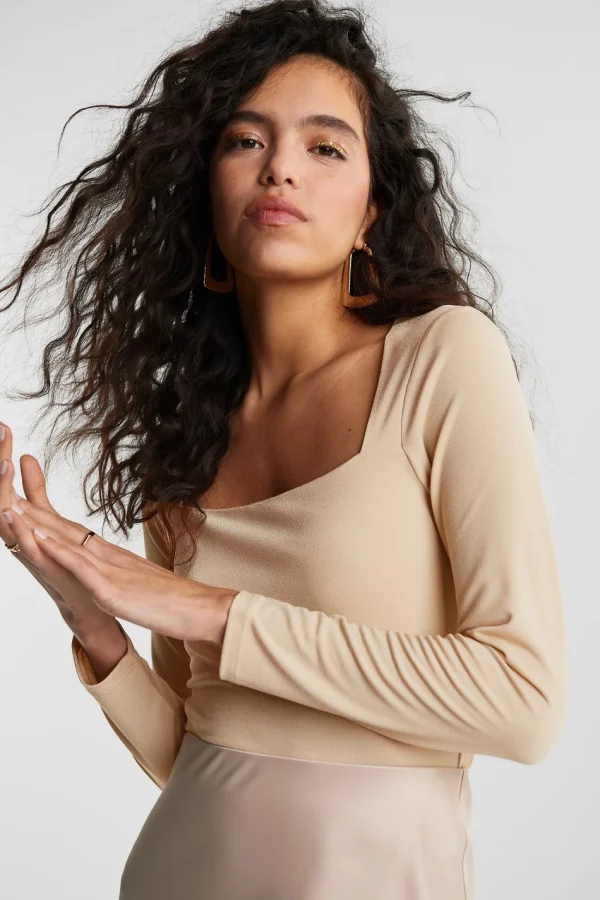 mode tendance Gina Tricot Lea Square Neck Top Oatmeal 1