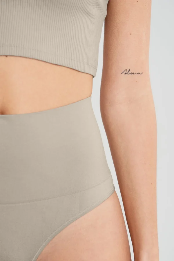 Retour Gratuit Gina Tricot Safia Shaping High Waist String Cream Tan 3