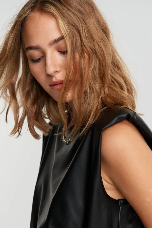 magasin pour Gina Tricot PU Tank Black 3