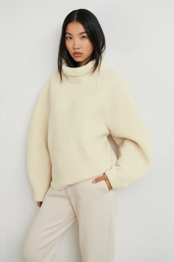 Réductions Gina Tricot Debra Teddy Sweater Almond Milk 1