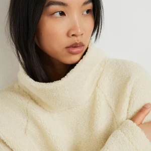 Réductions Gina Tricot Debra Teddy Sweater Almond Milk 6