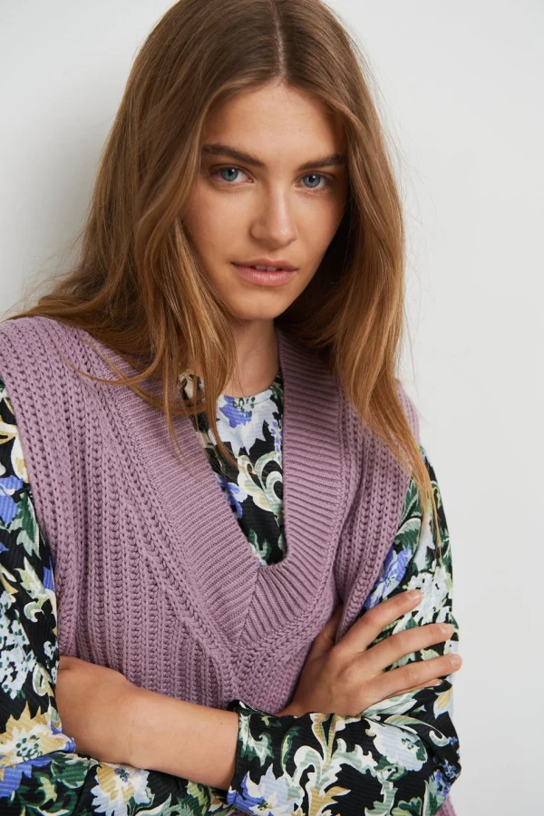 Gina Tricot Harper Knitted Vest Sea Fog Boutique 3