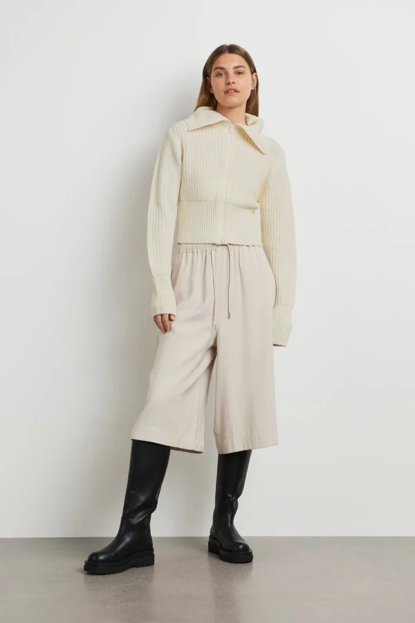 Nouveau Gina Tricot Peyton Knitted Cardigan Warm White 3