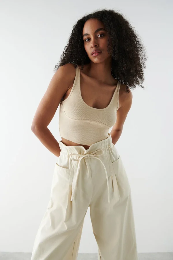 Gina Tricot Anine Tanktop Bleached Sand commentaire favorable 1