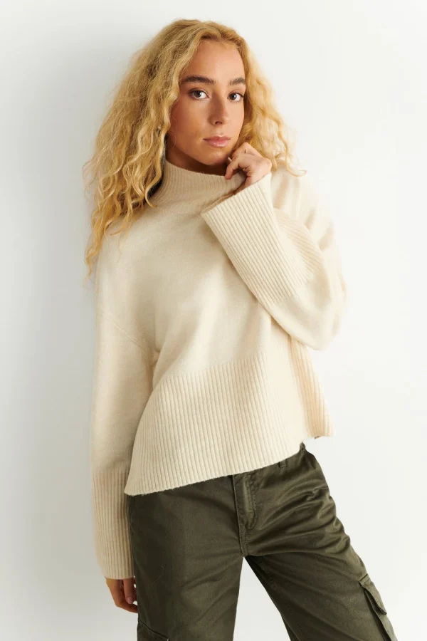 Gina Tricot Lova Knitted Sweater Warm White magasin solde 3