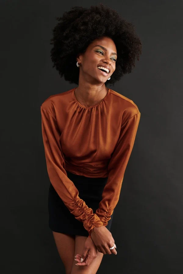 Gina Tricot Jonna Blouse Bombay Brown De super promotions disponibles 3