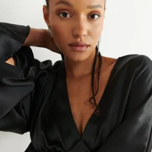 Gina Tricot Julie Satin Blouse Black Acheter 6