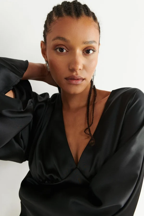 Gina Tricot Julie Satin Blouse Black Acheter 3
