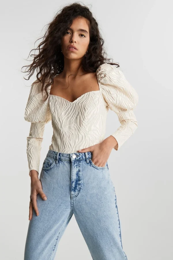 Gina Tricot Dolores Blouse Beige/silver magasin pour 1